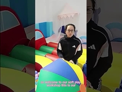 Weißes Weichspiel Innenraum Ausrüstung Bauernhof Sprunghaus Babymatte und Zaun