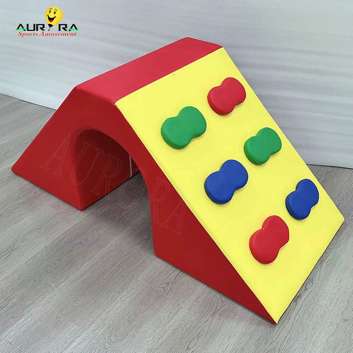 Farbenfrohe Kleinkinder-Kinderspielgeräte zum Vermieten
