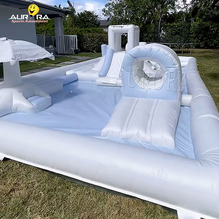 Weiße Außen aufblasbare Soft Play Ausrüstung Spielplatz Wasserrutschbecken für Kinder