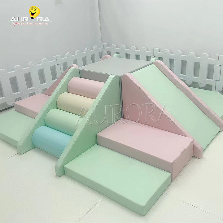 Farbenfrohe Anpassung Soft Play Ausrüstung Indoor Kinder Ball Pit Für Geburtstagsfeiern