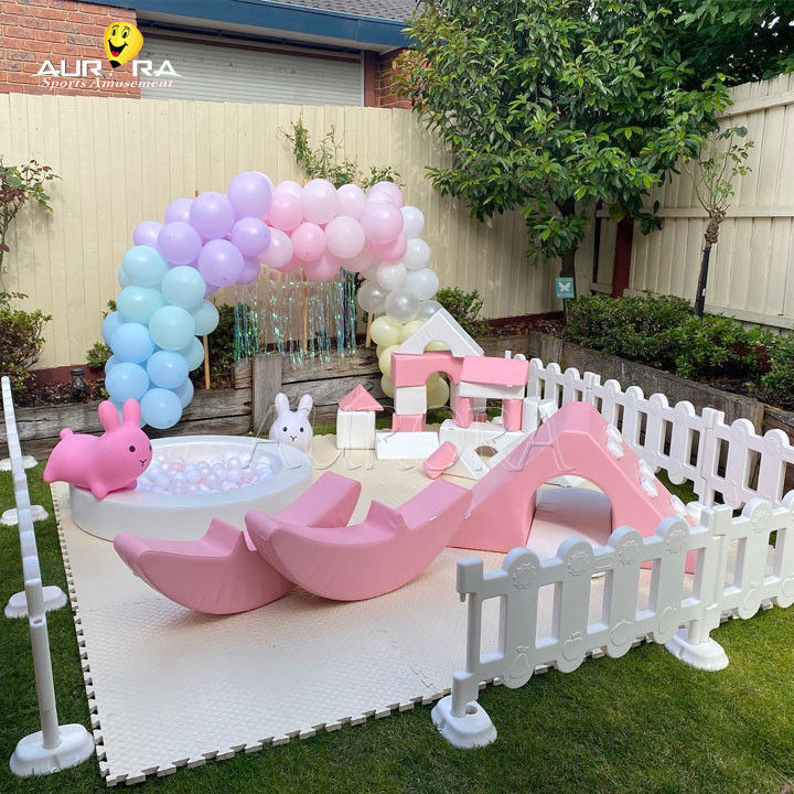 Soft-Play-Ausrüstung Package Indoor-Spielplatz Vermietung Pink And White Kids Play Party
