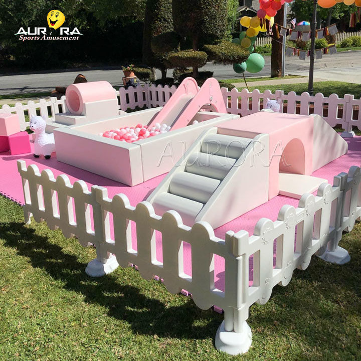 Weiß-Rosa Soft Play Ausrüstung Fabrikpreis hohe Qualität Kinder Indoor Mall