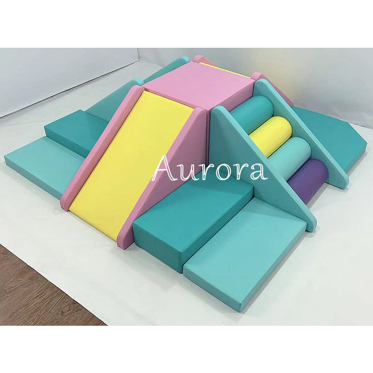Kinder Soft Play Set Kletterer Indoor Spielgeräte Öko-freundliche Schaumstoff-Spielzeug Grün