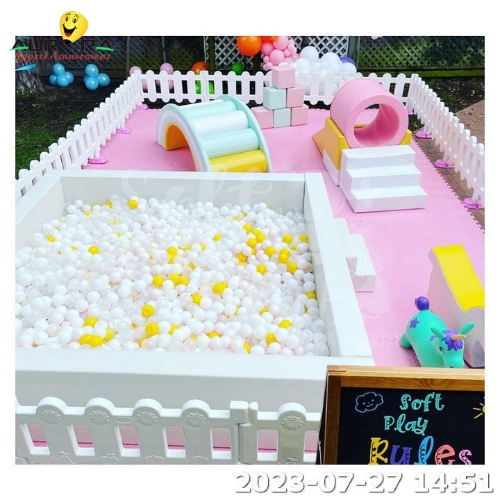 Ball Pit Pool Ausrüstung Soft Play Zaun für Kinder Weiß Soft Play Ball Pit