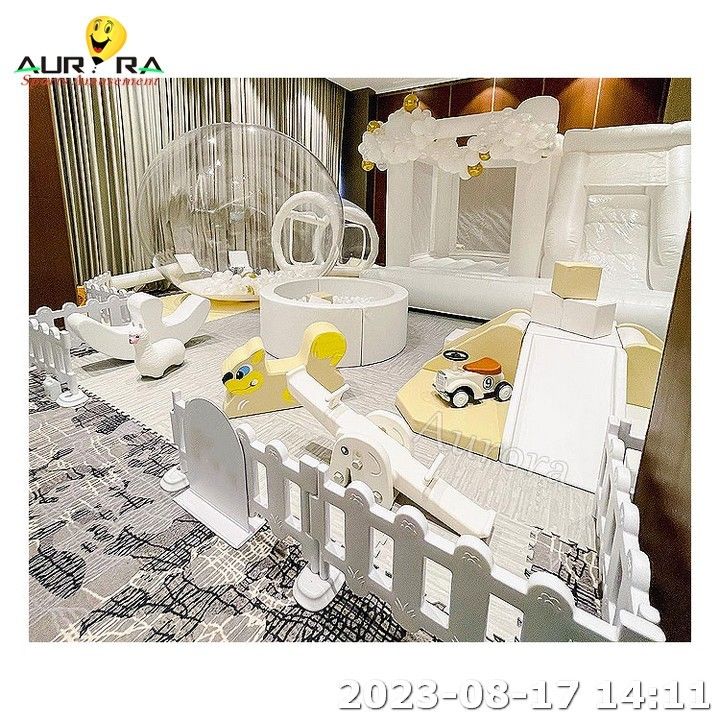 Soft Playground Kinder Indoor Playground Weißes Sprunghaus mit Schiebe-Bubbelzelt