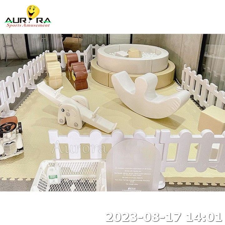 Rosa Matten Farbenfrohe Quadratkugeln Pools Regenbogenbrücke Blume Soft Play Ausrüstung