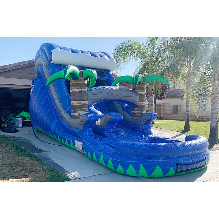 Aufblasbare Wasserrutsche mit Sprungkasten für Kinder und Erwachsene mit Pool