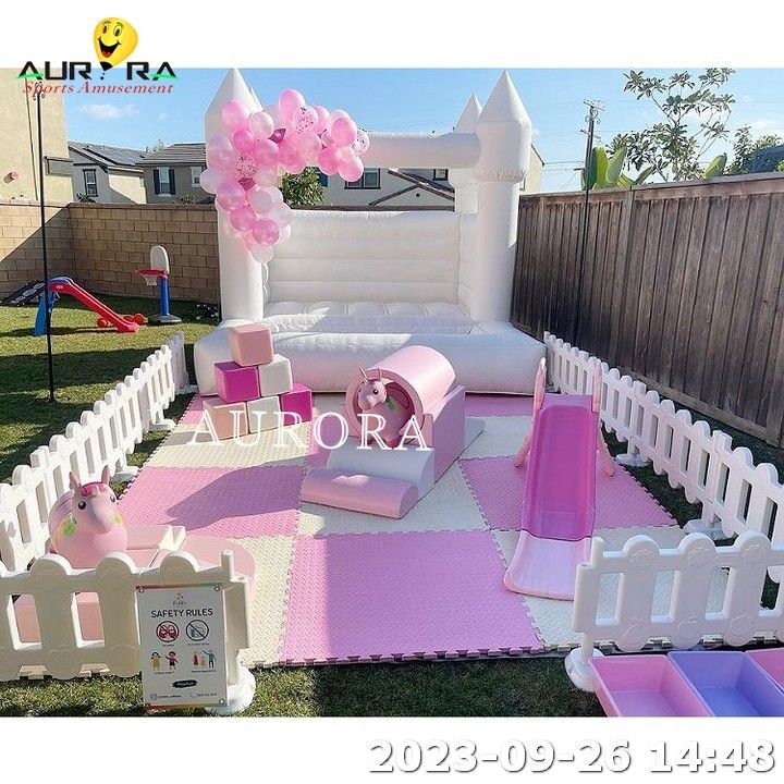 Aufblasbare Sprungblaue Mini Castle Soft Play Ausrüstung Bereich für Kinder mit Zaun