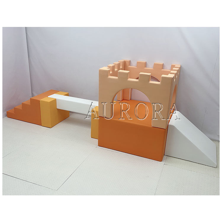 Angepasste Orange Soft Play Ausrüstung Indoor Outdoor Spielplatz mit Ball Pit