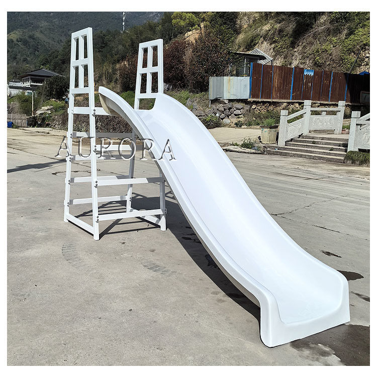 Customized Wavy Slide Outdoor für Kinder Plastik Popular Safety Slide Soft Play Slide